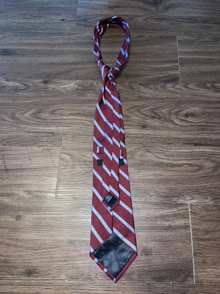 Corbata Claiborne Para Hombre Borgoña Rojo Gris Rayas 100% Seda Hecha a Mano Corbata Clásica Foto 3 de 4