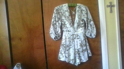 NWT Indikah Floral Playsuit Aust Boutique V-Neck Tie Back 3/4Slv *Loose Thread