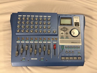 TASCAM DP-01 8-Track Digital Recorder READ DESCRIPTION:  Please Wait   ERROR 