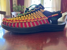 Keen Uneek Sandals M9, Reggae, Red/Gold/Green. UNWORN. Rare and Discontinued