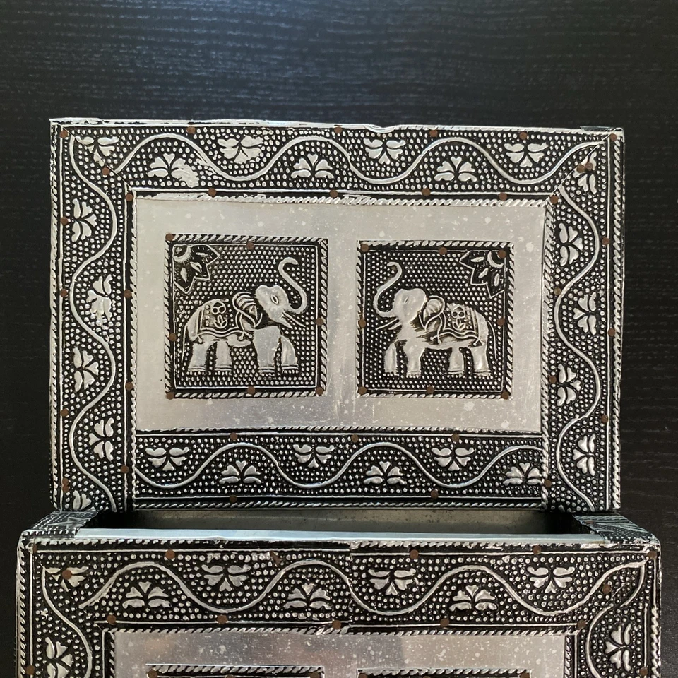 Vtg Aluminum Elephant Motif Embossed Mail Key 3 Tier Organizer  Wall Hanging - Image 3 of 4