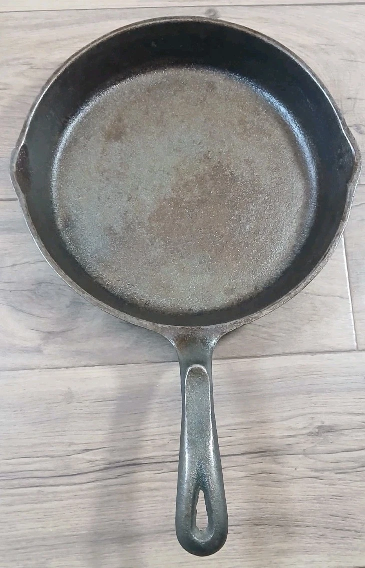 VTG Wagner's 1891 10.5" Cast Iron Skillet Frying Pan Made in USA - Double Spout