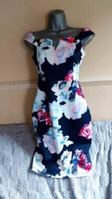 Ax Paris Sleeveless bodycon floral patterned dress Size 10 Excellent Condition