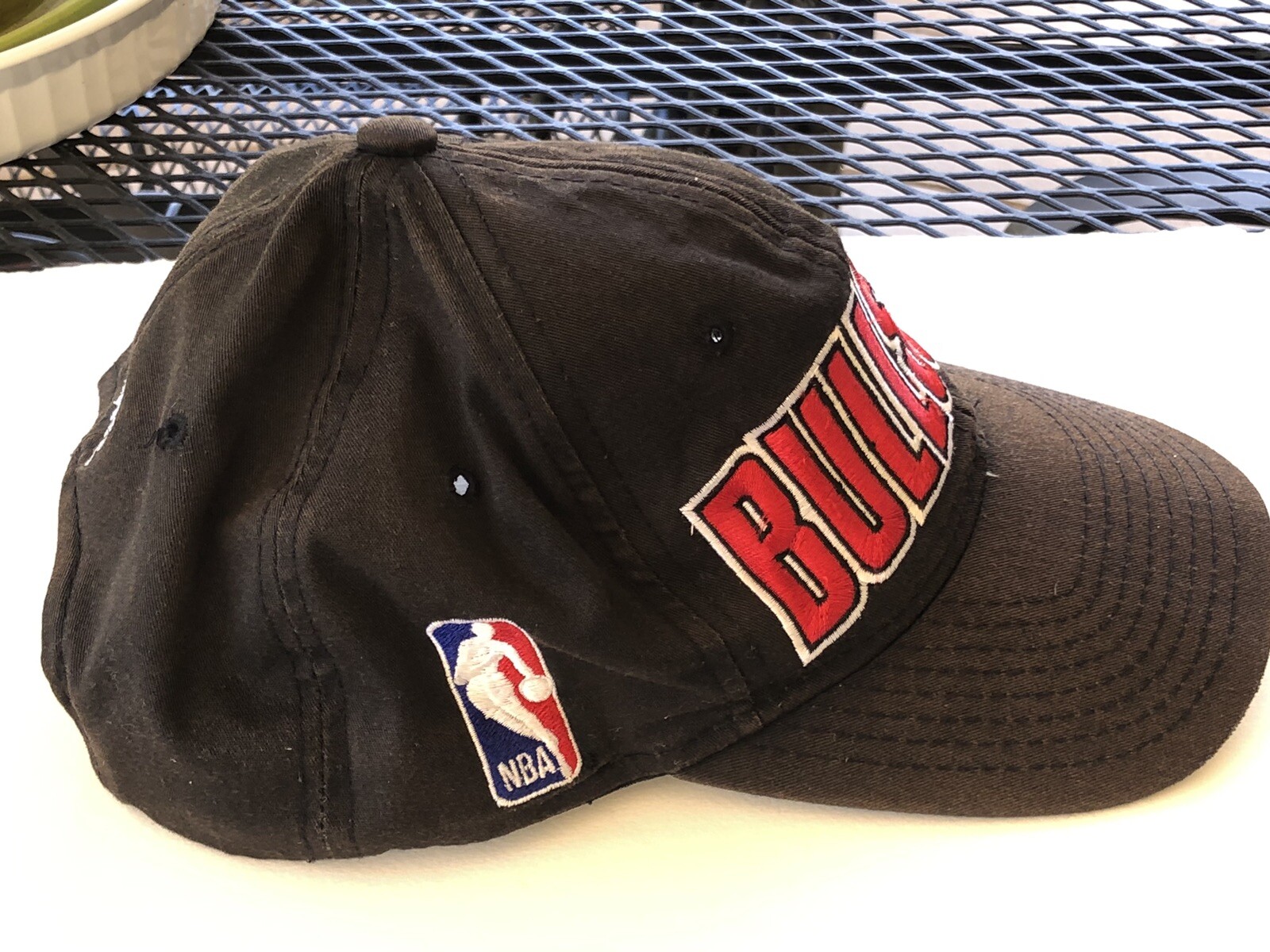 Vintage Lot  CHICAGO BULLS #33 Scottie Pippen Starter Cap 90s & Bulls Adidas thumbnail 6