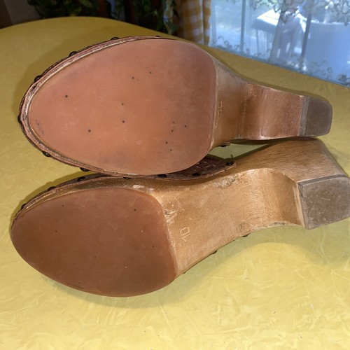 Frye Radcliff Perforated Scalloped Edge Wooden Mules Clogs 10 Brown Boho Western - Picture 10 of 10