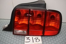 05 06 07 08 09 Ford Mustang PASSENGER Side Tail Light Used Rear Lamp #318-T