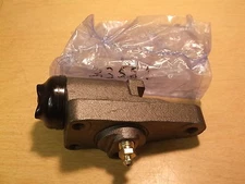 NEW Bendix Wheel Cylinder 33581, Drum Brake *FREE SHIPPING*