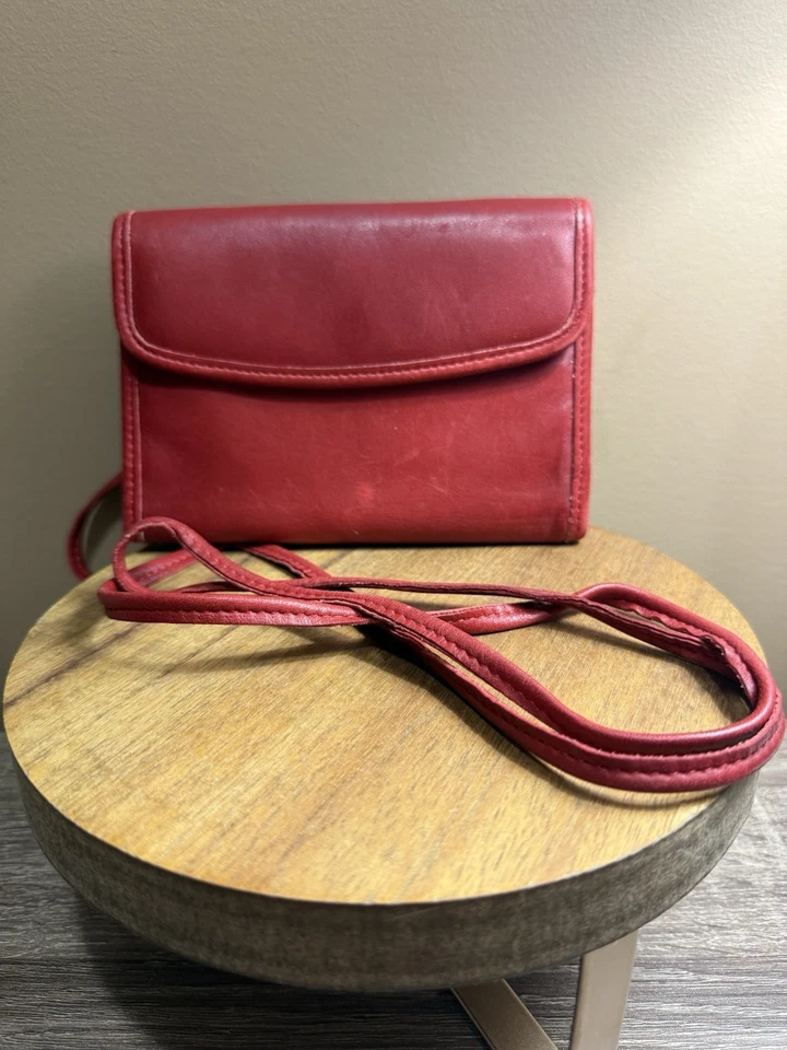 Hermosa Bandolera Cartera Columpio Coach Años 90 De Colección Roja Foto 2 de 4