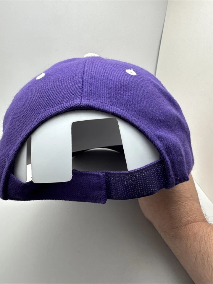 Gorra de béisbol Mavericks para hombre OS púrpura dorado algodón logotipo del equipo City Hunter GR46 Foto 3 de 4