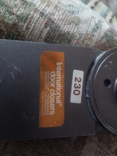 Automatic door closer