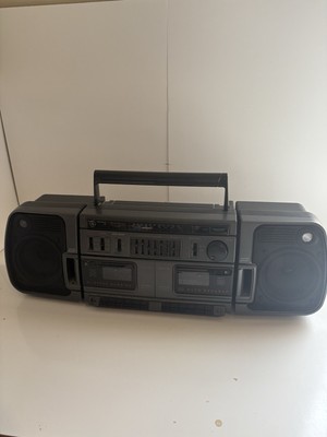 GE Boombox Model 3-5687 AM/FM Stereo Cassette Player Recorder Detachable Tested