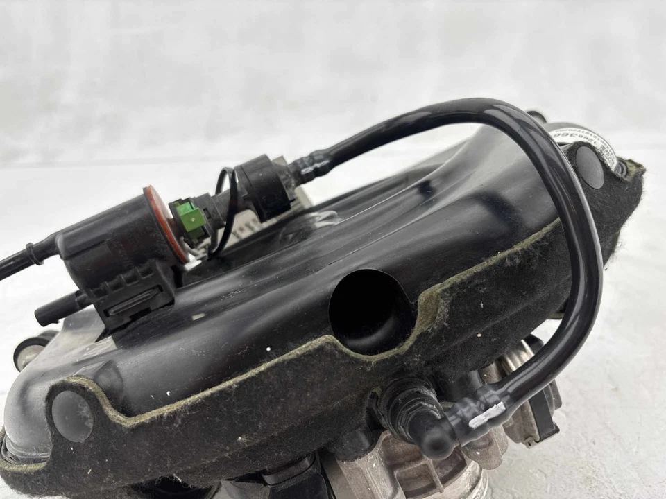 2018-2024 Chevrolet Malibu Engine Air Intake Manifold OEM 12683666 - Image 3 of 4