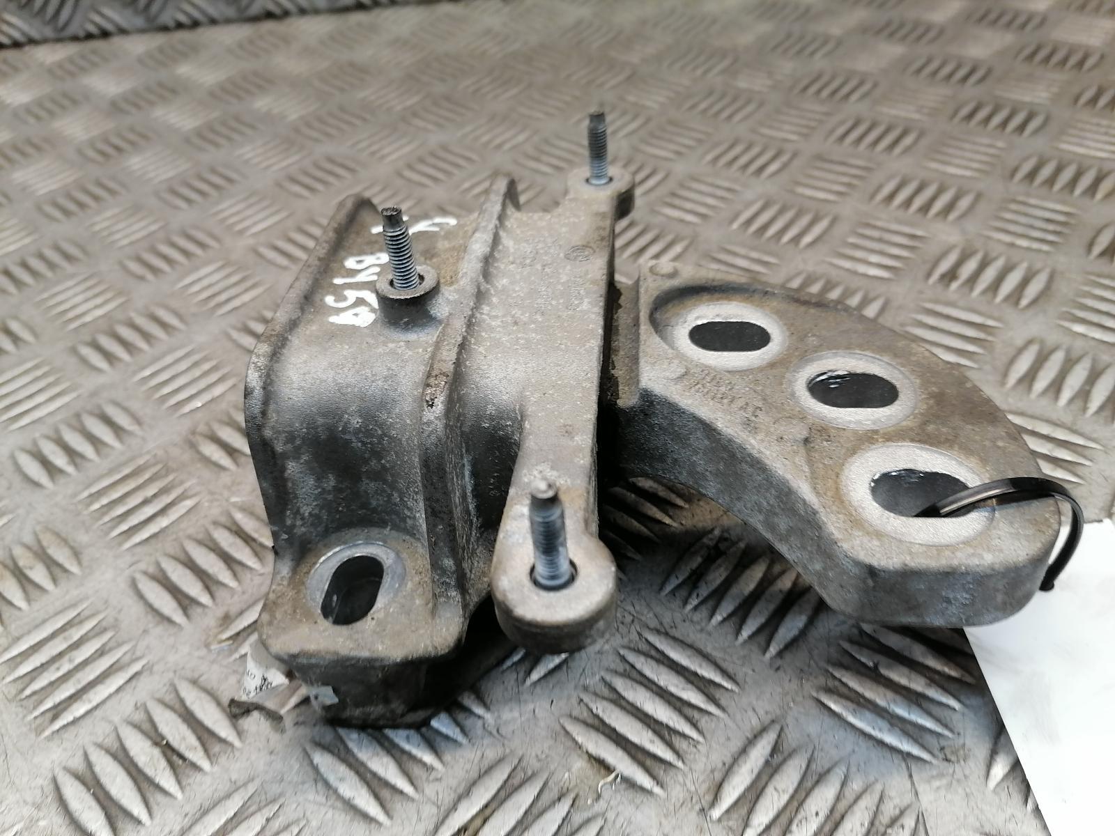 FORD FIESTA GEARBOX ENGINE MOUNT LEFT MANUAL H1BG7M121AC MK8 ST 2017