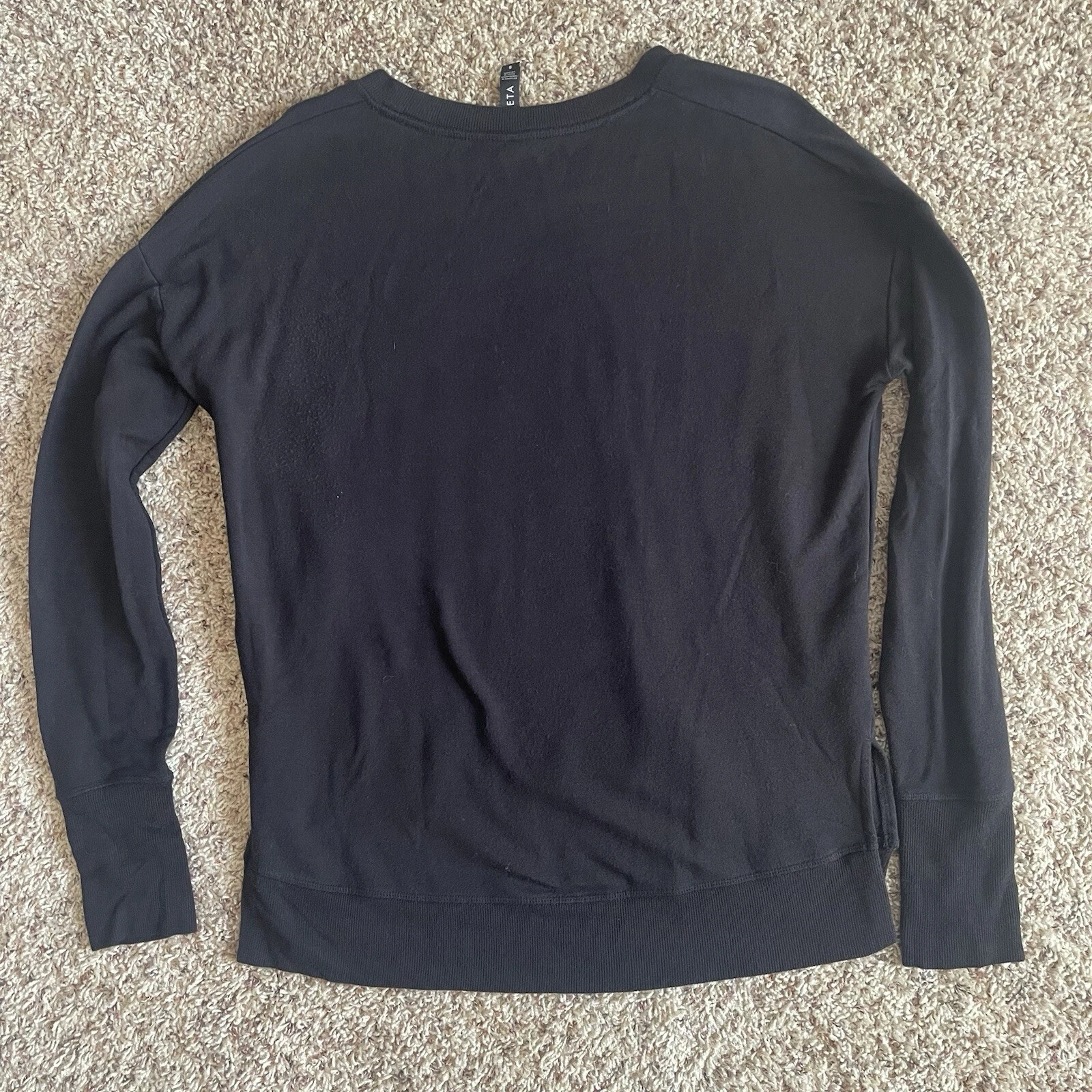 athleta coastal luxe crewneck pullover with thumbholes casual sweatshirt