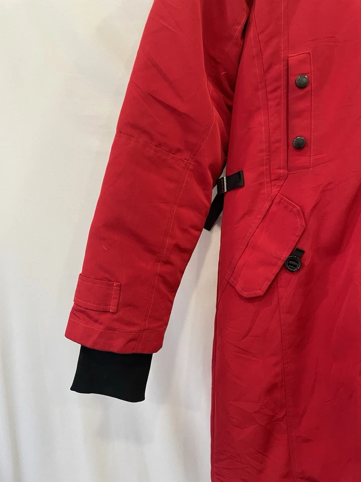 Jaqueta feminina H30# Canada Goose Kensington Parka pequena S com capuz de pele vermelha - Imagem 3 de 4