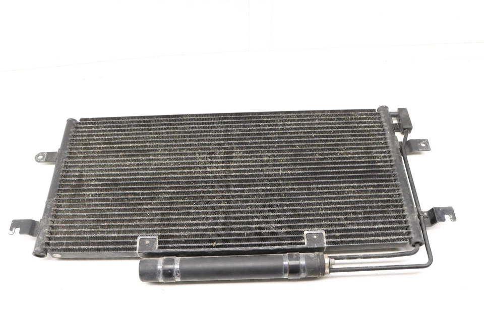 2000-2003 VW EUROVAN 2.8L - AC Condenser 7D0820411 - Image 2 of 4