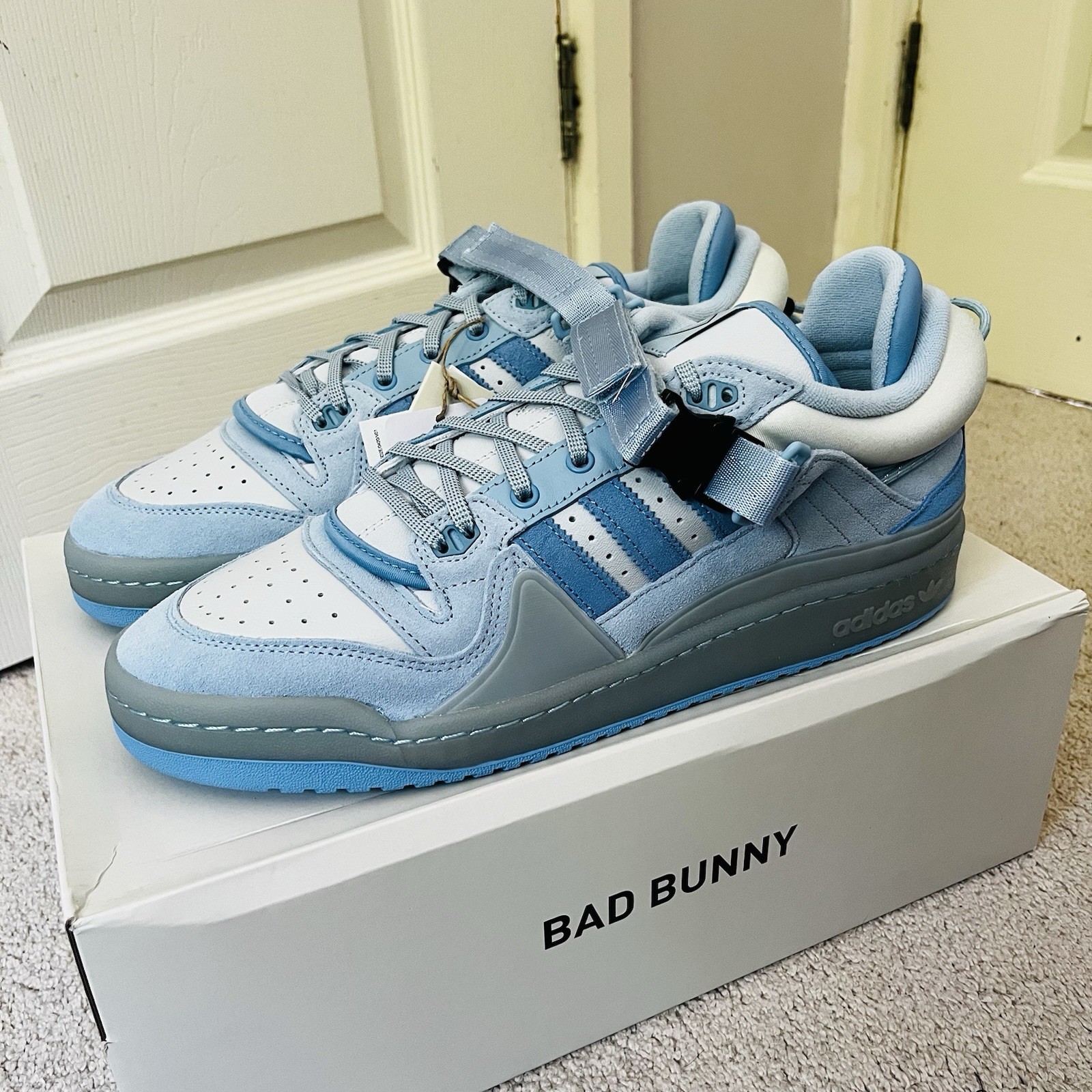 🐰 Adidas Forum Low Buckle x Bad Bunny Blue Tint - 2022 - UK 11 - BRAND NEW image 4