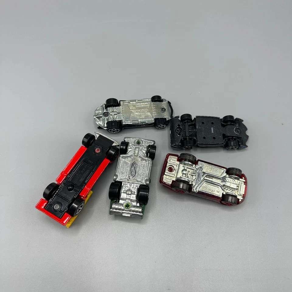 Hot Wheels Mixed Lot of 20 Cars Trucks Planes Metal & Plastic Mixed Bat Man DC - Image 4 of 4