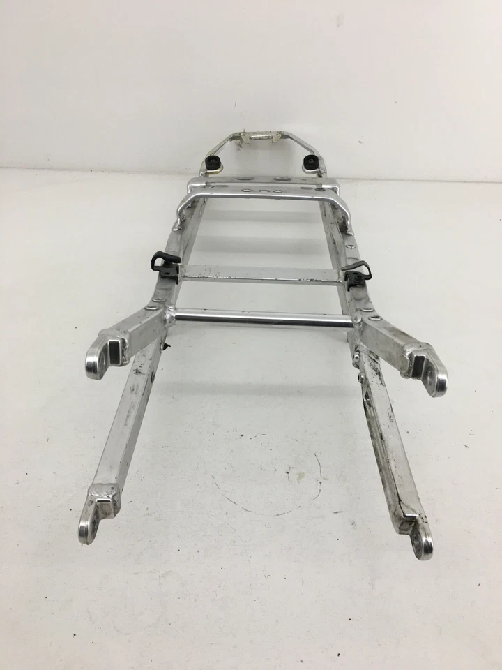 Subchasis trasero Suzuki GSXR 1100W 1995 OEM Foto 3 de 4