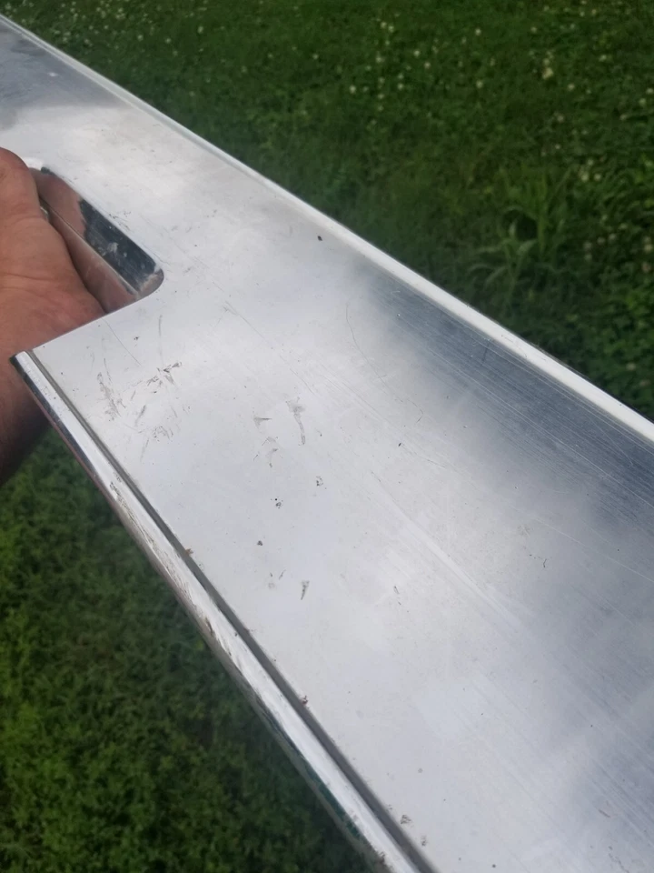 Chevrolet K10 K20 1981-87 puerta trasera tira de panel cromado Foto 4 de 4