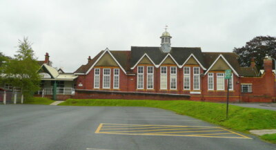 Photo 6x4 Ryefield Centre Ross-on-Wye This was the old Grammar School wh c2008