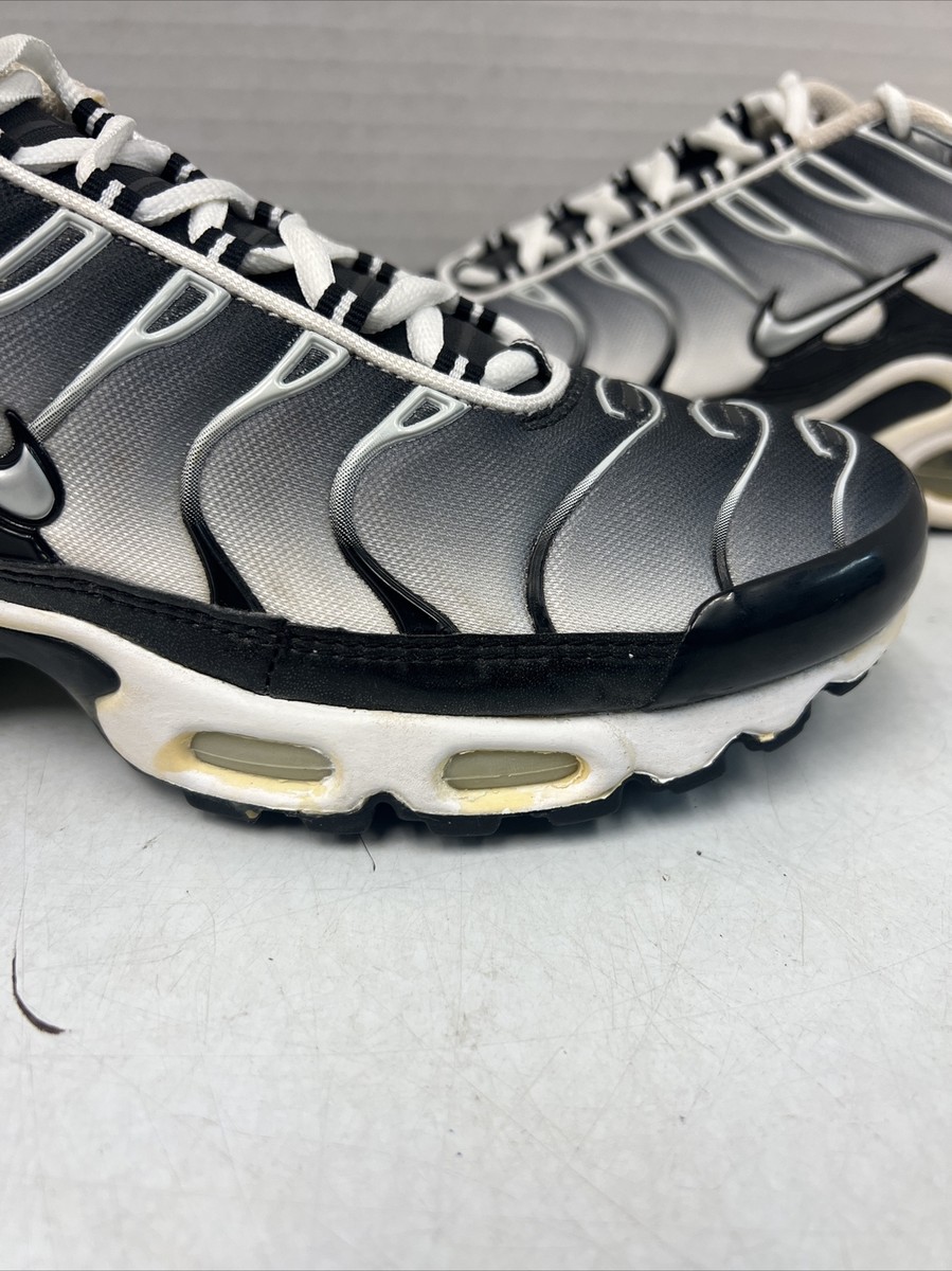 Nike Air Max Plus Tn Black White 2005 Size 9 Brand New