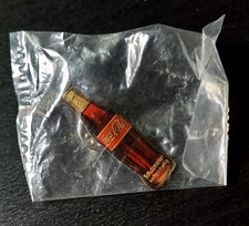 Coca-Cola Pin : Flasche "Schutzmarken koffeinhaltig"