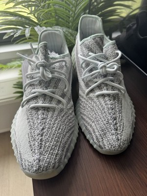 Yeezy Boost 350 V2 'Blue Tint' In Size US 13.5 Authentication guaranteed !!!