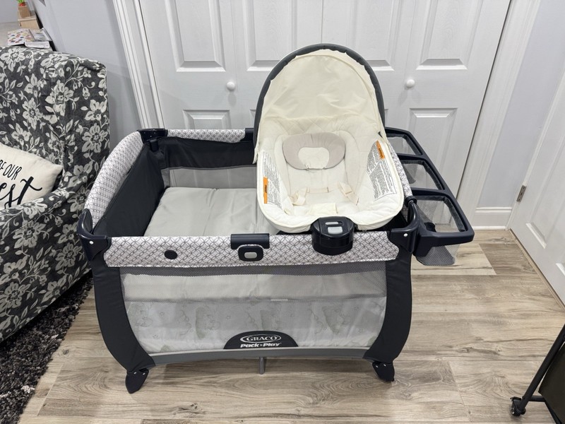 Graco Pack 'n Play Portable Foldable Play Yard for Infant/Toddler Gray/Black