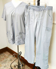 Cherokee Women  s Scrub Set Light Gray   2X Top / Large Pants