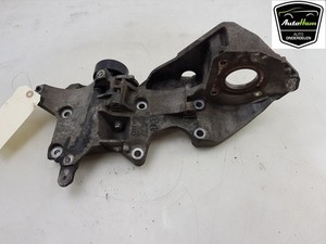 LICHTMASCHINE HALTER OBEN ALTERNATOR BRACKET UPPER VW Touran (1T3) 03L903143K