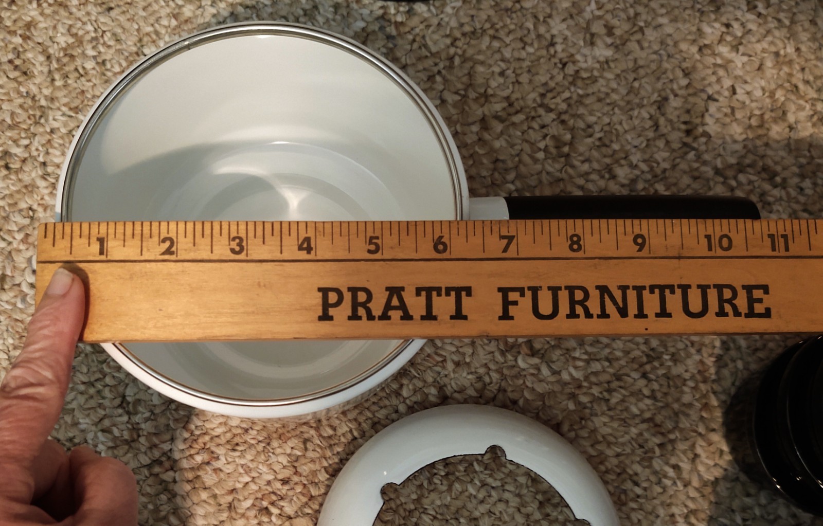 Vintage - White Fondue Set - Fondue Pot & Stand,  12 Forks & 6 Sauce Dishes