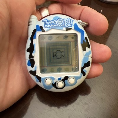 Tamagotchi Connection v3 Blue Camo Print 2004 Bandai Tested Works
