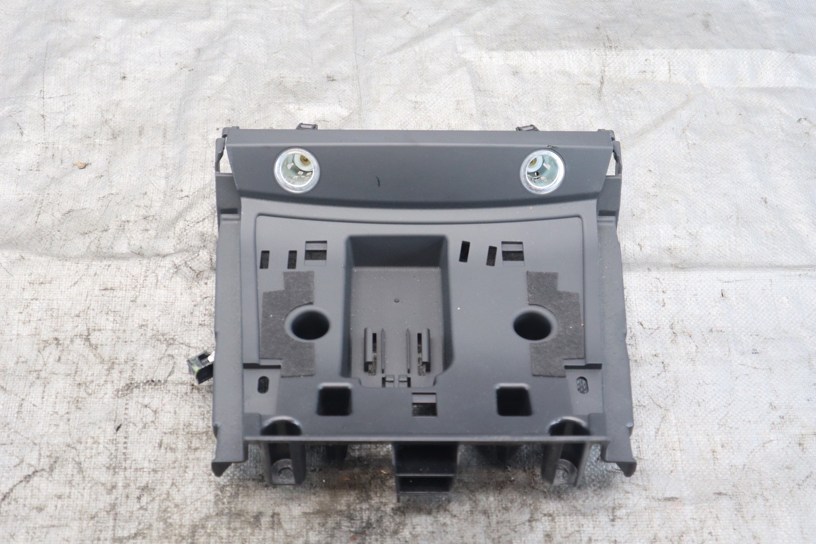 2018 2019 LAMBORGHINI URUS OEM CENTER CONSOLE RETAINING BRACKET 4ML863531A
