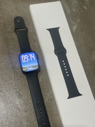 Apple Watch Series 9 Boîtier Aluminium 45mm avec Bracelet Sport M/L - Minuit (GPS)