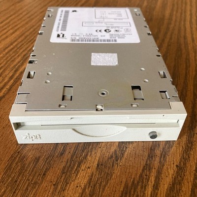 Iomega Z100ATAPI Zip / Apple 100 MB Z100i 655-0560 Internal Drive