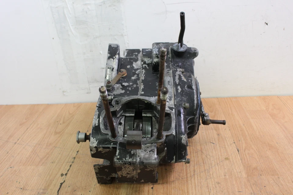 Husqvarna CR250 1978 motor/extremo inferior Foto 3 de 4