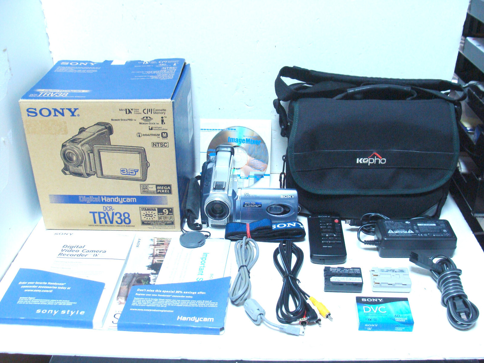 Sony Handycam DCRTRV38 Mini DV Hybrid Camcorder Nightshot USB Streaming