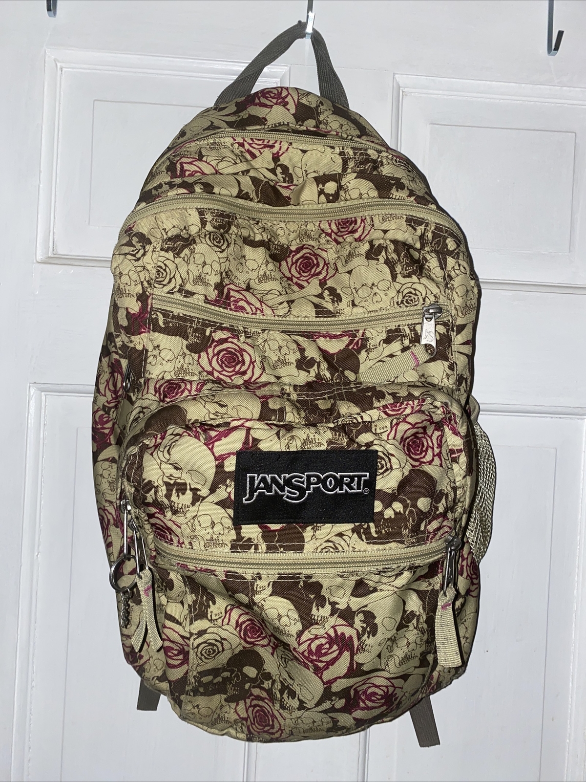 Jansport Backpack Day Bag Skulls And Roses RARE EUC Gem