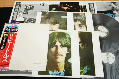 THE BEATLES WHITE ALBUM w/POSTER PINUPS JAPAN VINYL 2LP FLAG OBI #10 EAS-77001-2
