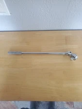 HUSKY 1/2" Drive Flex Head Thumbwheel Socket Ratchet 18-1/2" Long 24203