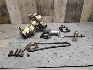 2002 - 2003 Yamaha YZFR1 YZF R1 Oem Engine Oil Pump Waterpump 