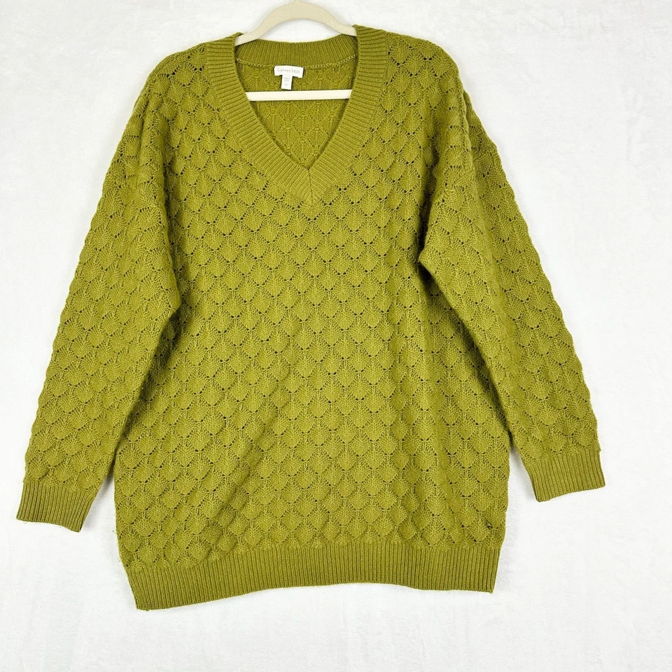 Garnet Hill Oversized Cashmere Cocoon Sweater Size Medium V-Neck Green - Image 2 of 4