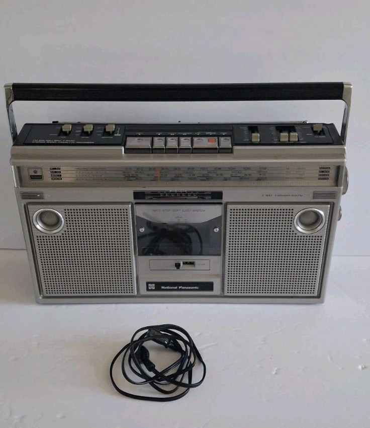 National Panasonic 4-Band Radio Cassette Recorder RX-5120F National Panasonic 4-Band Radio Cassette Recorder RX-5120F