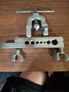 VINTAGE IMPERIAL EASTMAN MADE IN USA FLARING TOOL 195 FC 45°