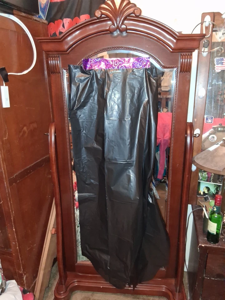 vintage Free Standing Cheval beveled Mirror tilts h 5 3/4 w32"in - Image 3 of 4