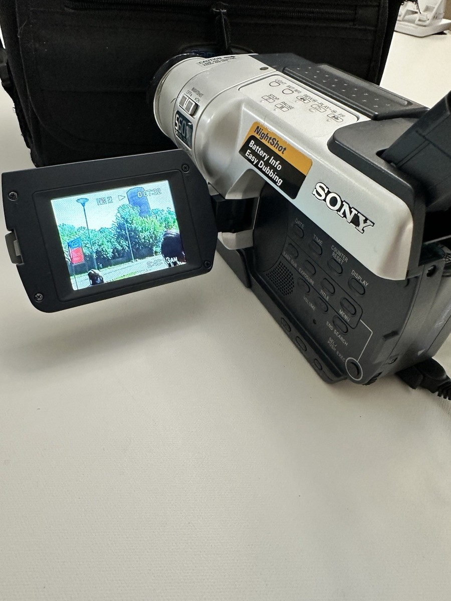 Sony Handycam CCD-TRV118 Video Hi8 Camcorder & Bag, Works, Tested