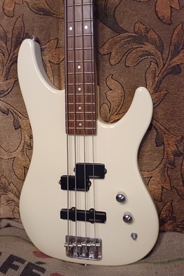【激レア】Fernandes SMB-502 エレキベース　アイボリー 激レア】Fernandes SMB-502 エレキベース アイボリー