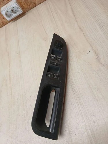 VW JETTA CITY Sedan Fensterheber Schalter Vorne links 1K4868049 Petrol 34897802