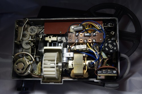 Proyector de cine/película Sankyo Dualux 1000 para películas mudas Super 8 y Standard 8. - Imagen 3 de 6